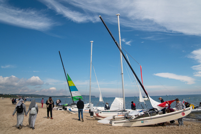 Sopot. Parada i wyścigi katamaranów przy sopockim...