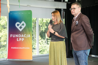 "Mewa Sopocianka wśród zwierząt. Bal w lesie" z...