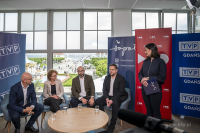 Sopot. Państwowa Galeria Sztuki. Konferencja prasowa...