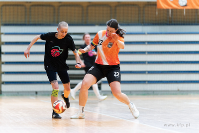 Hala 100-lecia w Sopocie.  Turniej piłki nożnej kobiet...