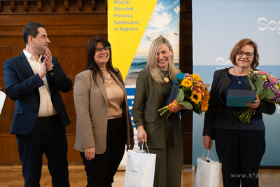 Najlepszy Opiekun / Opiekunka roku 2005 - Nagroda Prezydenta...