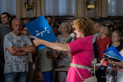 Zwiedzanie budynku Urzędu Miasta w Sopocie przed ...