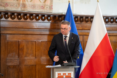XIV sesja Rady Miasta Sopotu. Podczas sesji wręczono...