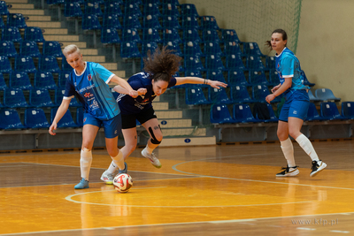 Hala 100-lecia w Sopocie.  Turniej piłki nożnej kobiet...