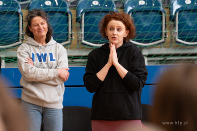 Hala 100-lecia w Sopocie.  Turniej piłki nożnej kobiet...