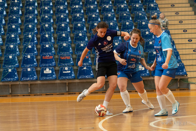 Hala 100-lecia w Sopocie.  Turniej piłki nożnej kobiet...