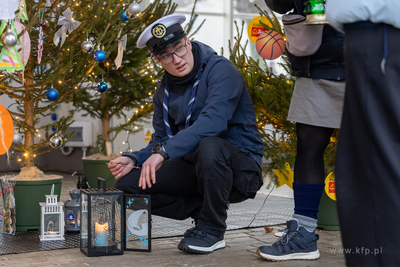 Sopot. Zapalenie światełek na ustrojonych przez dzieci...