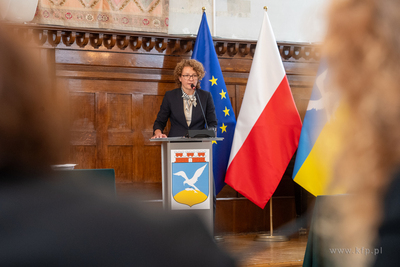 XIV sesja Rady Miasta Sopotu. Podczas sesji wręczono...