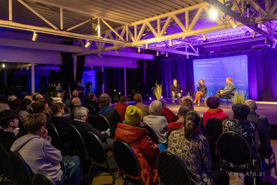 Sopot. Mamuszki 14.  Salon Polityki - Gdzie jest idealne...