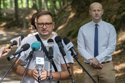 Sopot, okolice Sanatorium Leśnik. Konferencja prasowa...