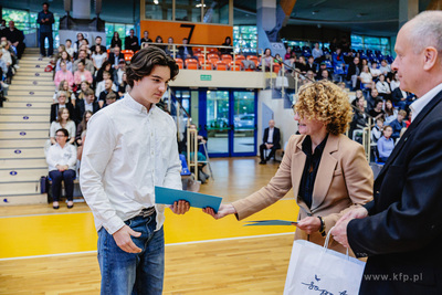 Sopot. Gala Stypendialna dla uczniów szkół podstawowych...