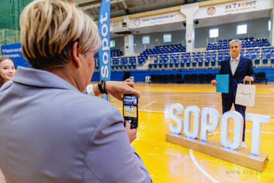 Sopot. Gala Stypendialna dla uczniów szkół podstawowych...